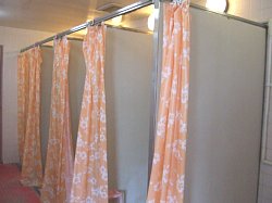 シャワールーム